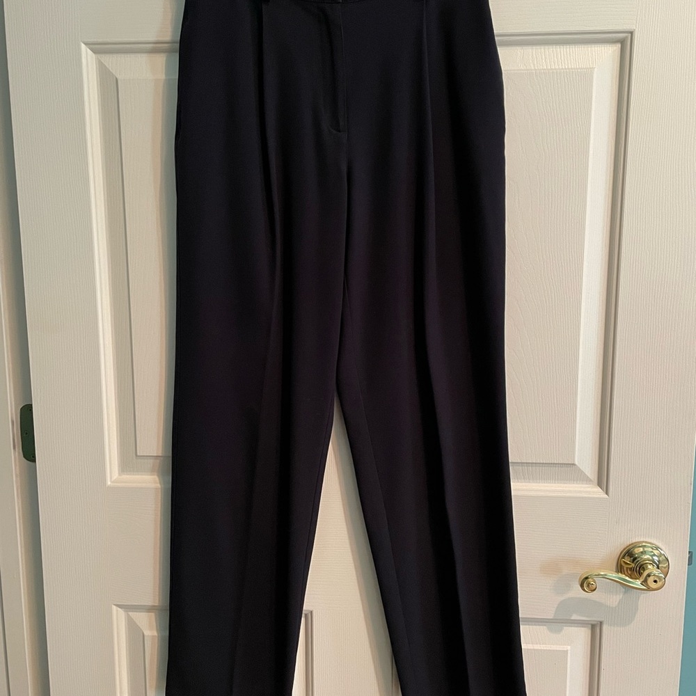 Women Liz Claiborne Petite size 8.